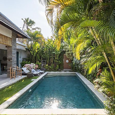 Villa Lotus By Optimum Bali Villas Seminyak  Exterior photo