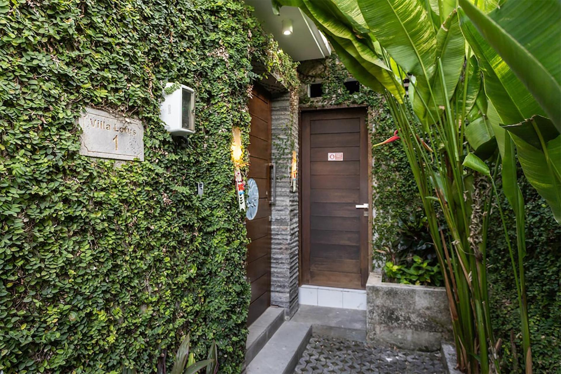 Villa Lotus By Optimum Bali Villas Seminyak  Exterior photo