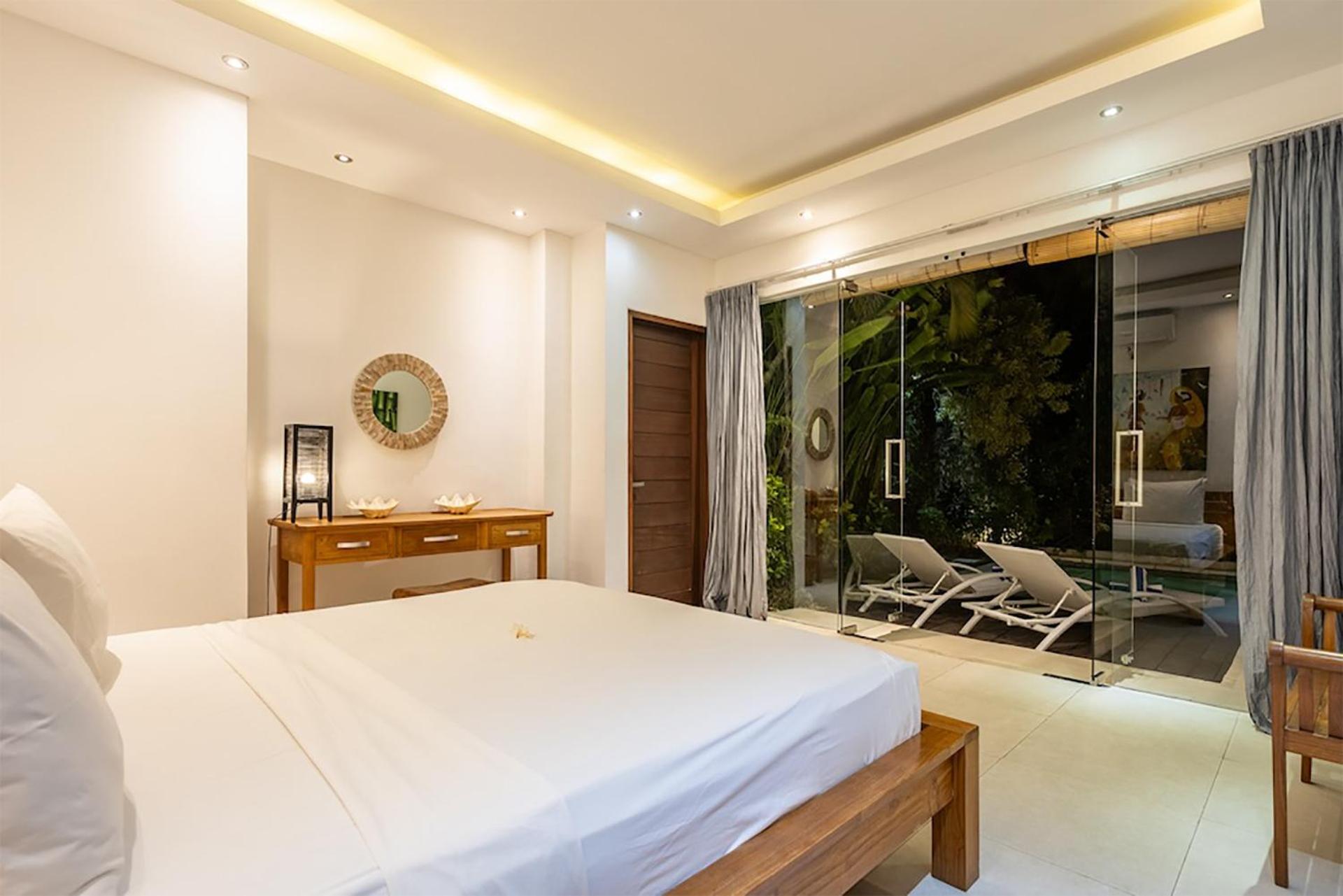 Villa Lotus By Optimum Bali Villas Seminyak  Exterior photo